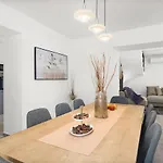 Nola Mali Vareški